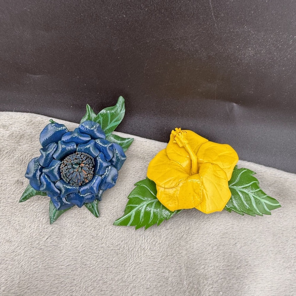 Vintage Brooch‎ Lot Flower Leather Yellow Blue Spring